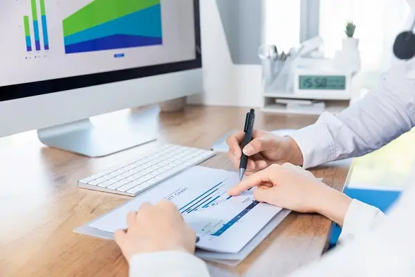 劳动碰瓷触犯什么法律